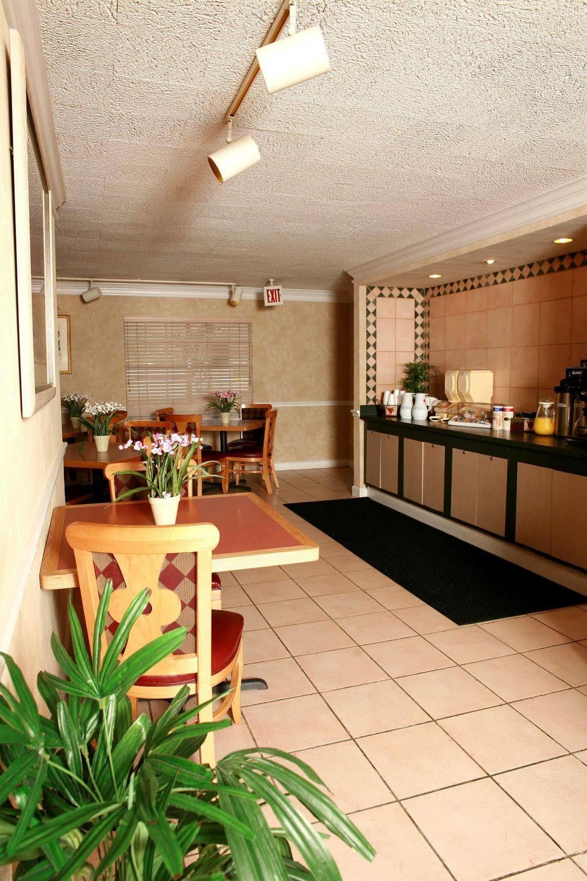 Magnuson Hotel Little Rock South Bagian luar foto