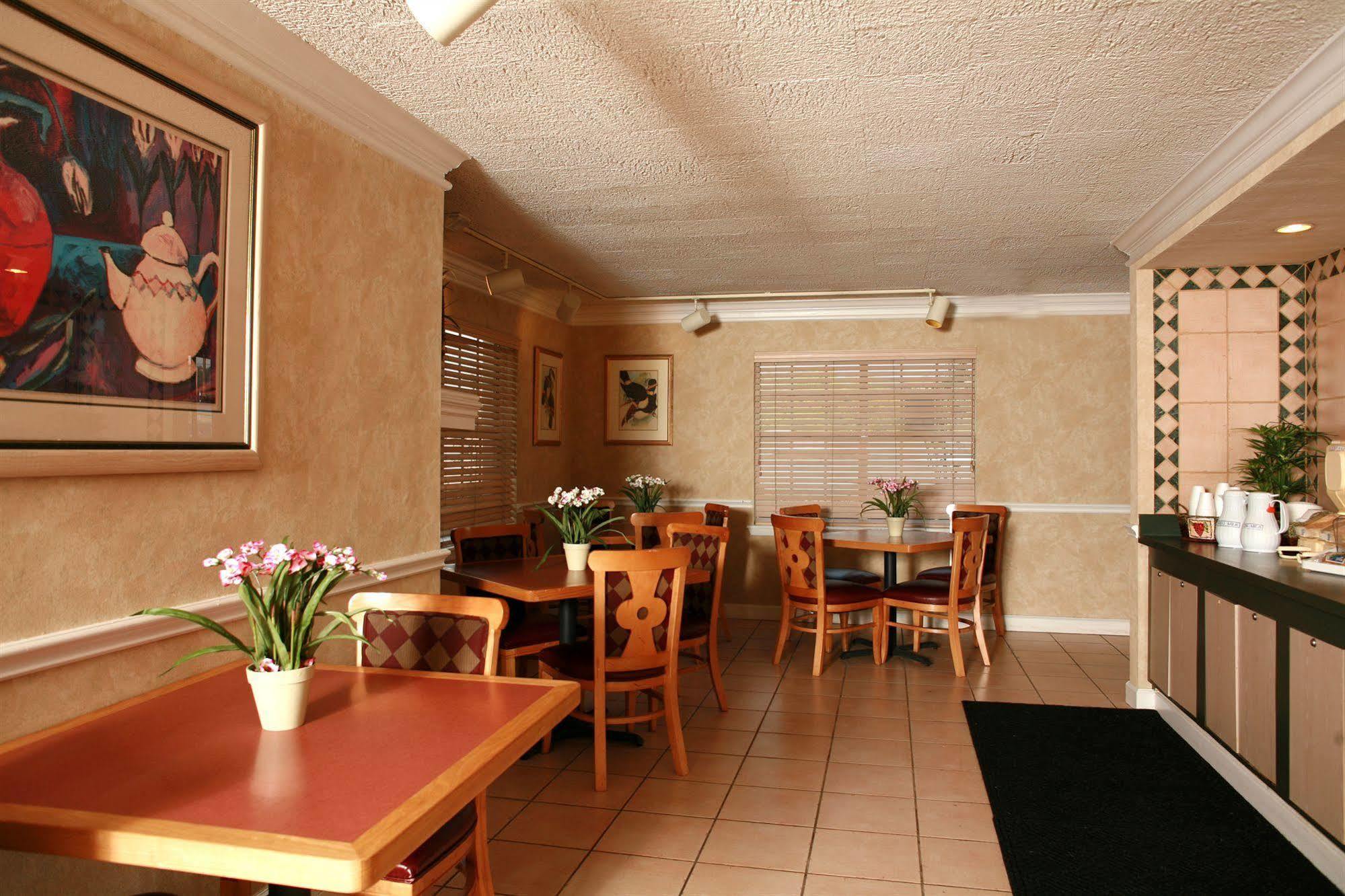 Magnuson Hotel Little Rock South Restoran foto